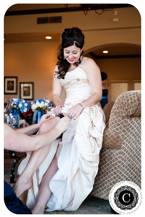 pretty garter fastening photography