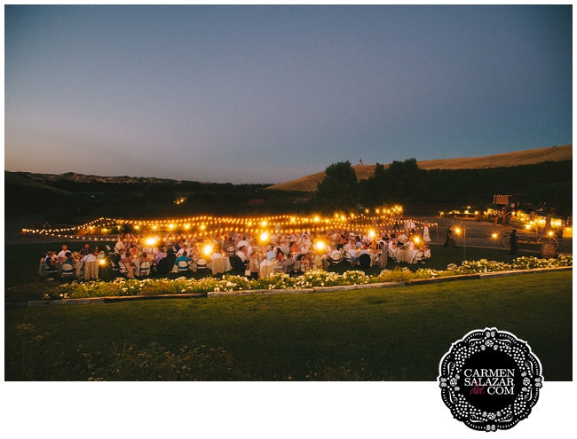 Outdoor Wedding Dinner Photo