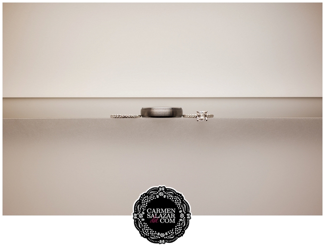 Modern wedding rings - Carmen Salazar