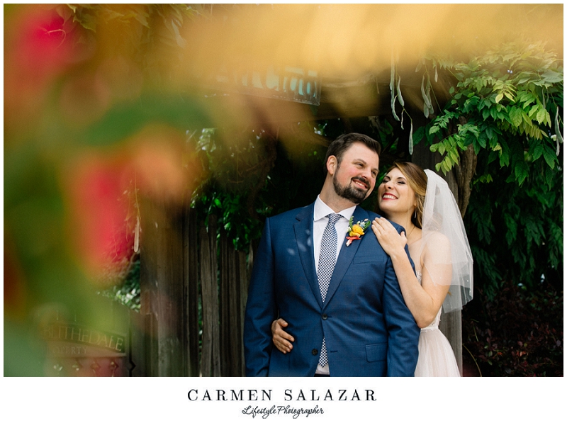 Outdoor-Art-Club-Wedding-photos- cute wedding photo
