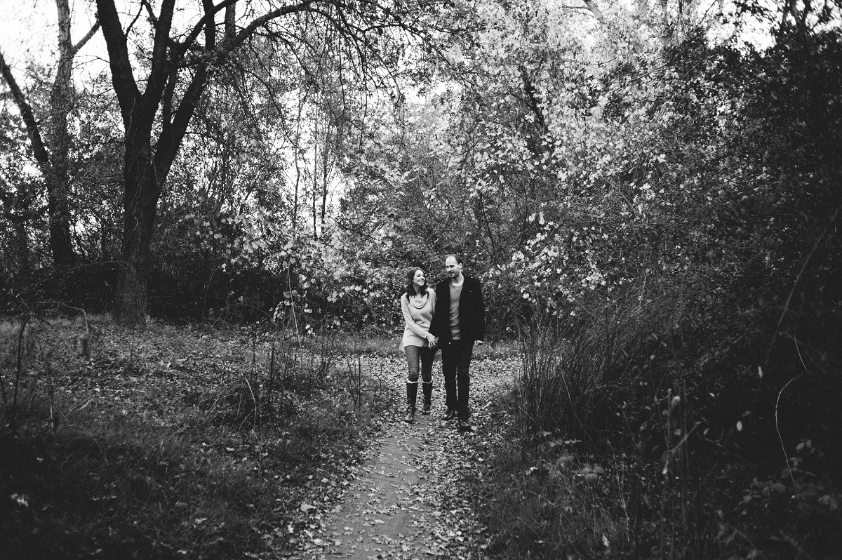 Sacramento fall American River engagement session
