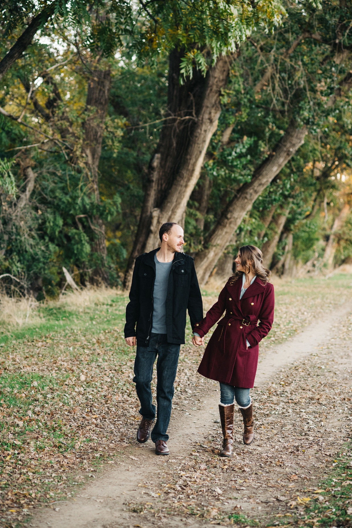 Sacramento fall American River engagement session