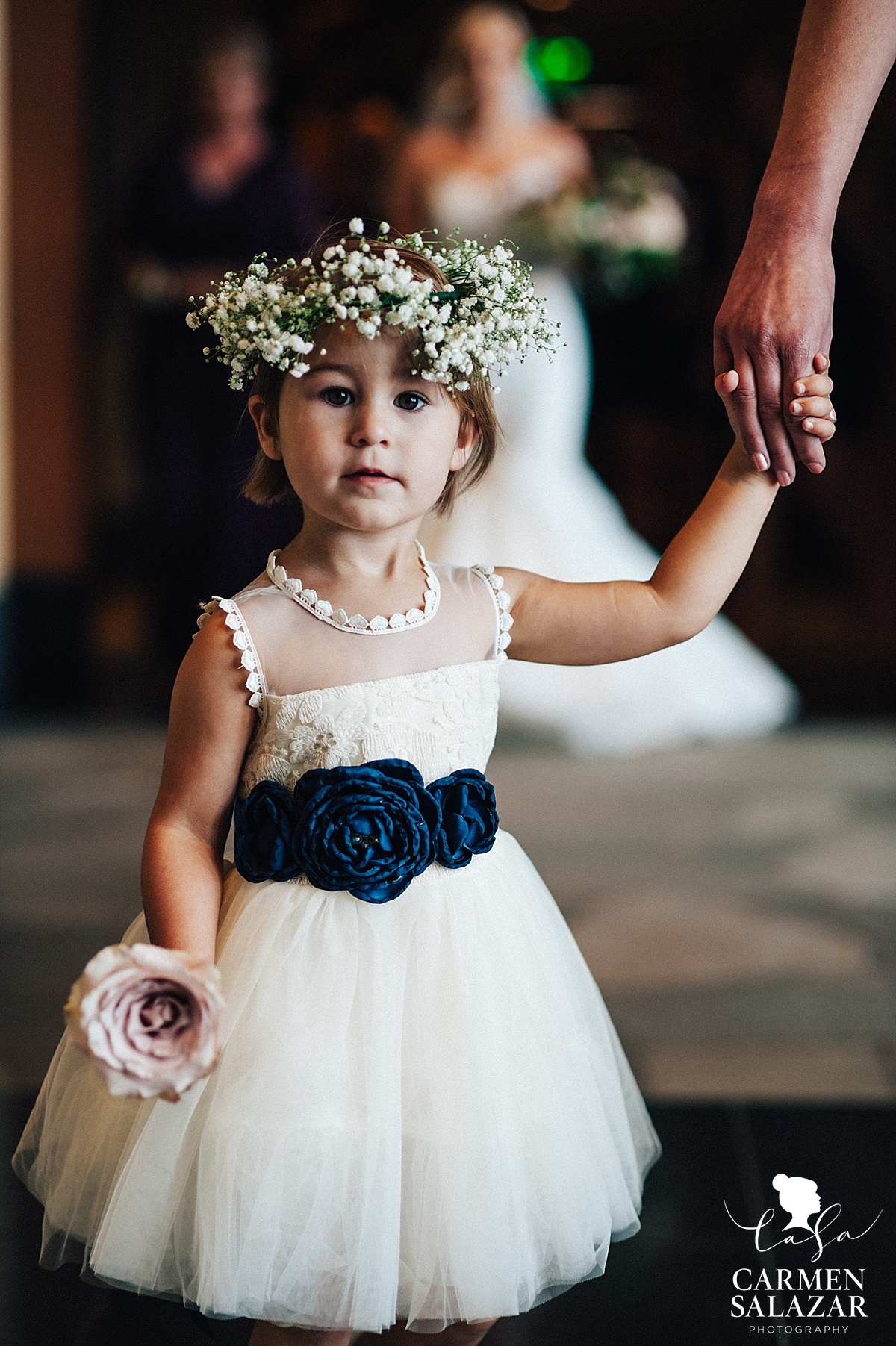DIY flower crown for adorable flower girl - Carmen Salazar DIY flower crown for adorable flower girl - Carmen Salazar