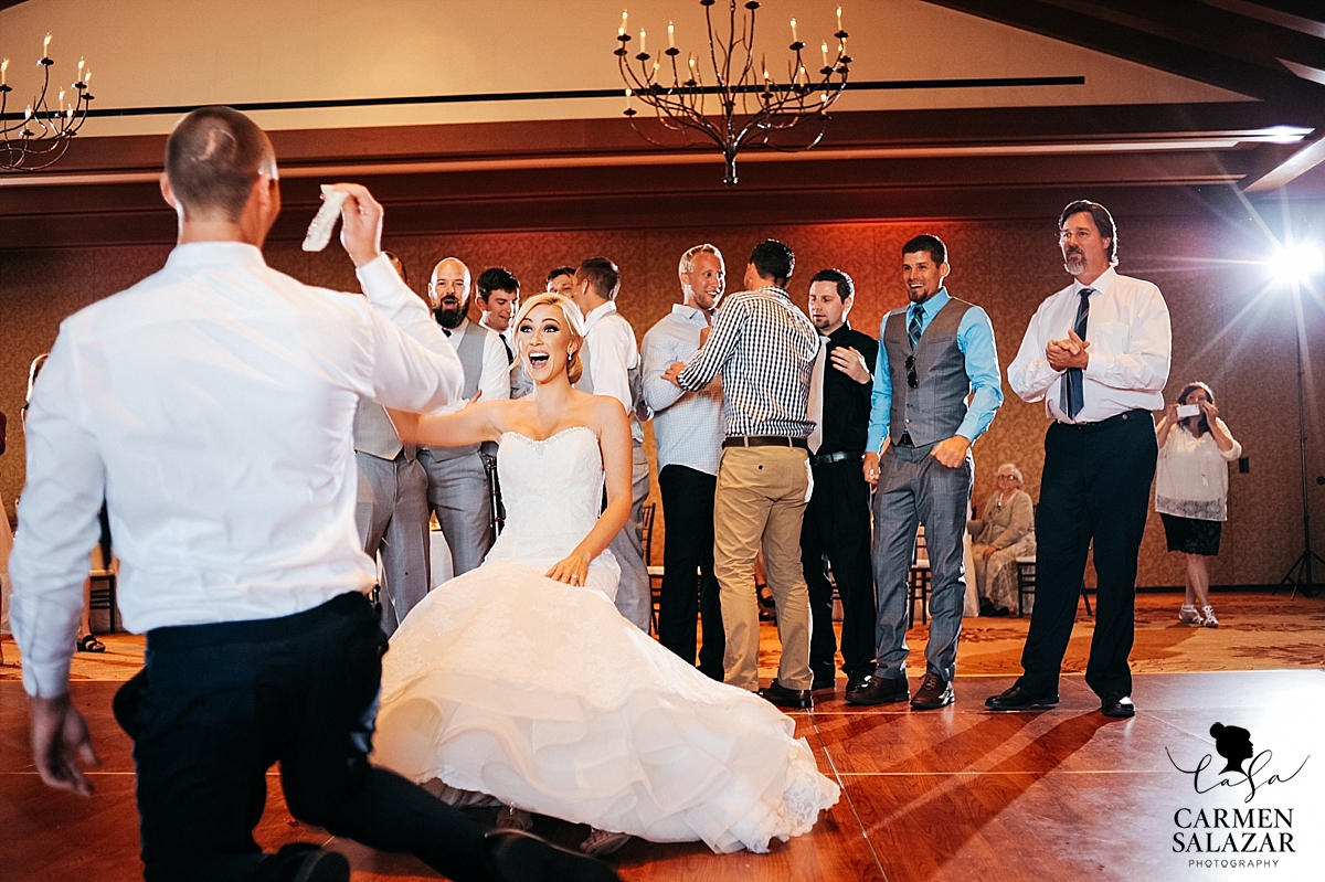 Silly garter toss reaction - Carmen Salazar Silly garter toss reaction - Carmen Salazar
