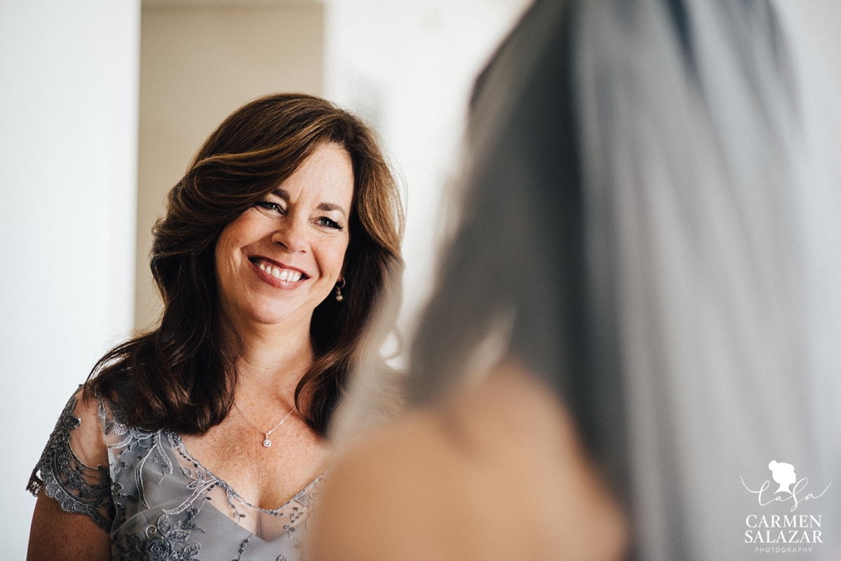 Sentimental mother daughter wedding moment - Carmen Salazar Sentimental mother daughter wedding moment - Carmen Salazar
