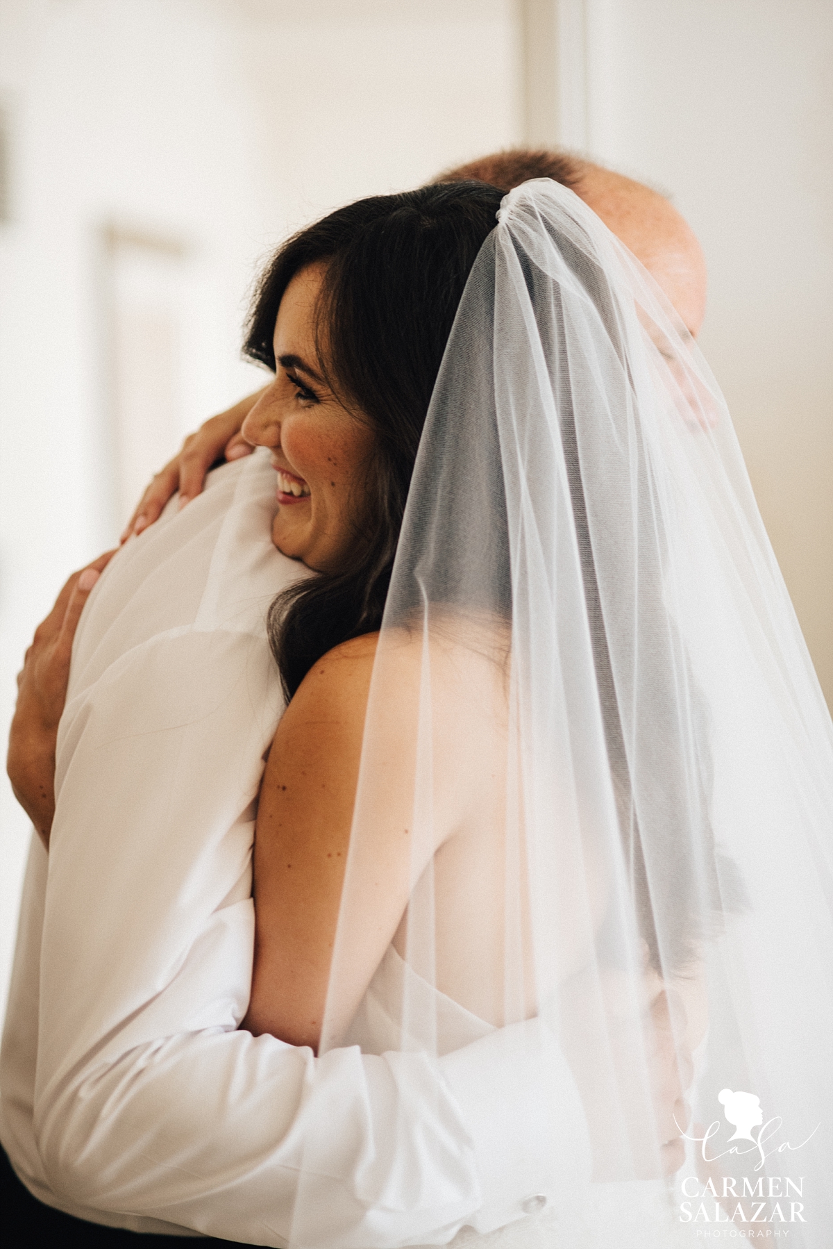 Father seeing the bride for the first time - Carmen Salazar Father seeing the bride for the first time - Carmen Salazar