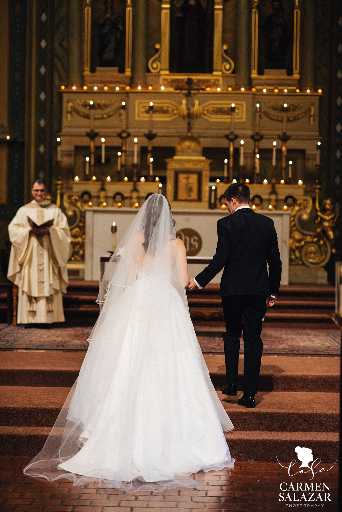 Bride arriving at wedding altar - Carmen Salazar Bride arriving at wedding altar - Carmen Salazar