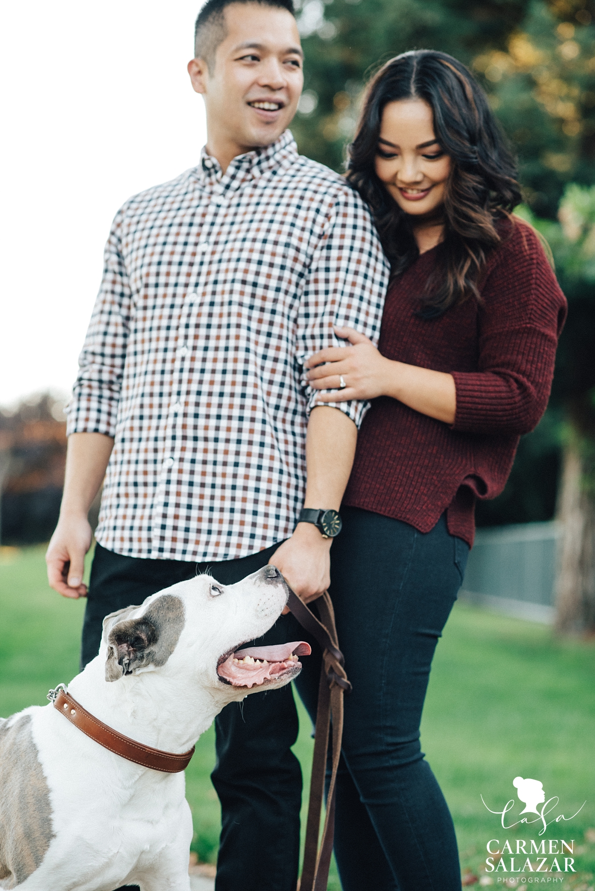 Sacramento engagement sessions with pets - Carmen Salazar Sacramento engagement sessions with pets - Carmen Salazar