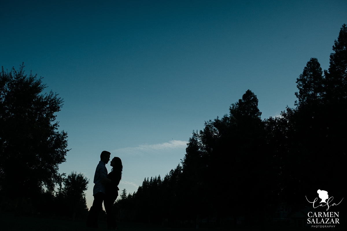 Dramatic landscape engagement photography - Carmen Salazar Dramatic landscape engagement photography - Carmen Salazar