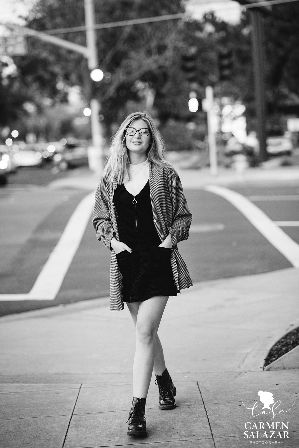 Stylish teen portraits in Downtown Sacramento - Carmen Salazar Stylish teen portraits in Downtown Sacramento - Carmen Salazar