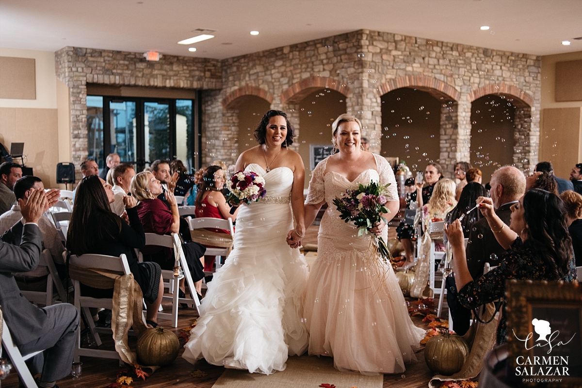 Newlywed bubble aisle walk at Leer Vineyards - Carmen Salazar