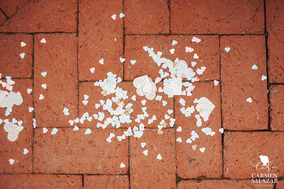 Literary heart confetti on wedding aisle - Carmen Salazar