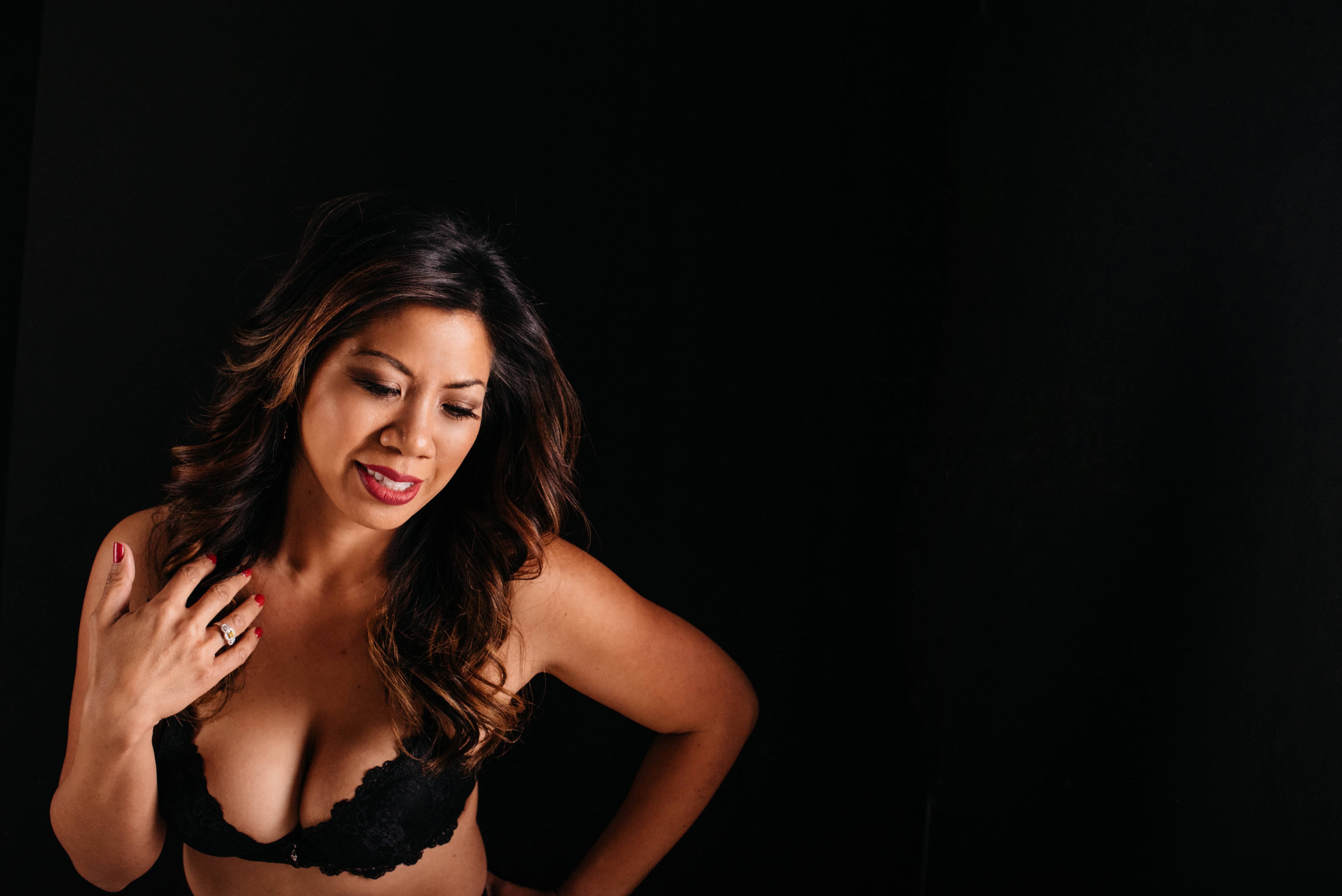 Beautiful Phillipino woman in boudoir photo - El Dorado Hills Boudoir Photographer - Carmen Salazar 