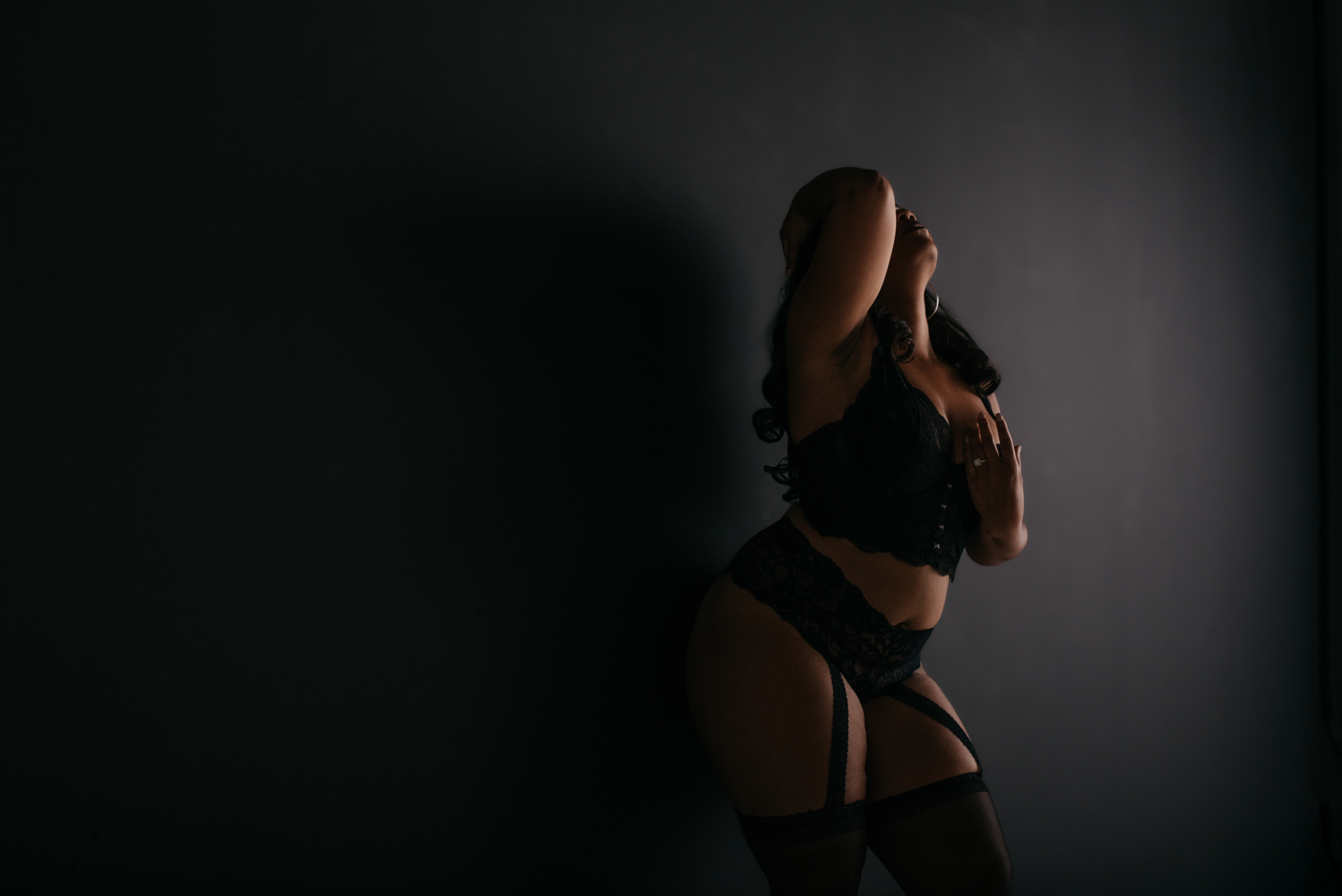 Edgy boudoir photos of curvy woman by Reno Boudoir Photographer - Carmen Salazar