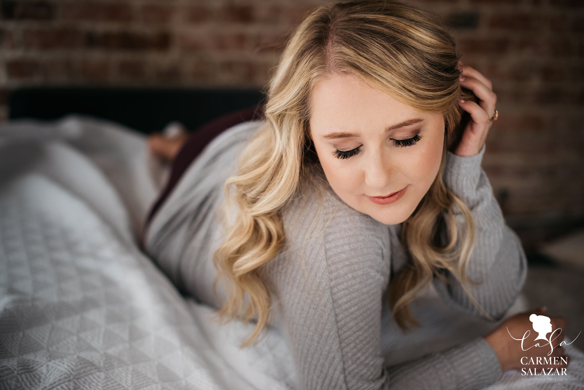 Sacramento Bridal Boudoir by Carmen Salazar Natural makeup look for sweet boudoir shoot